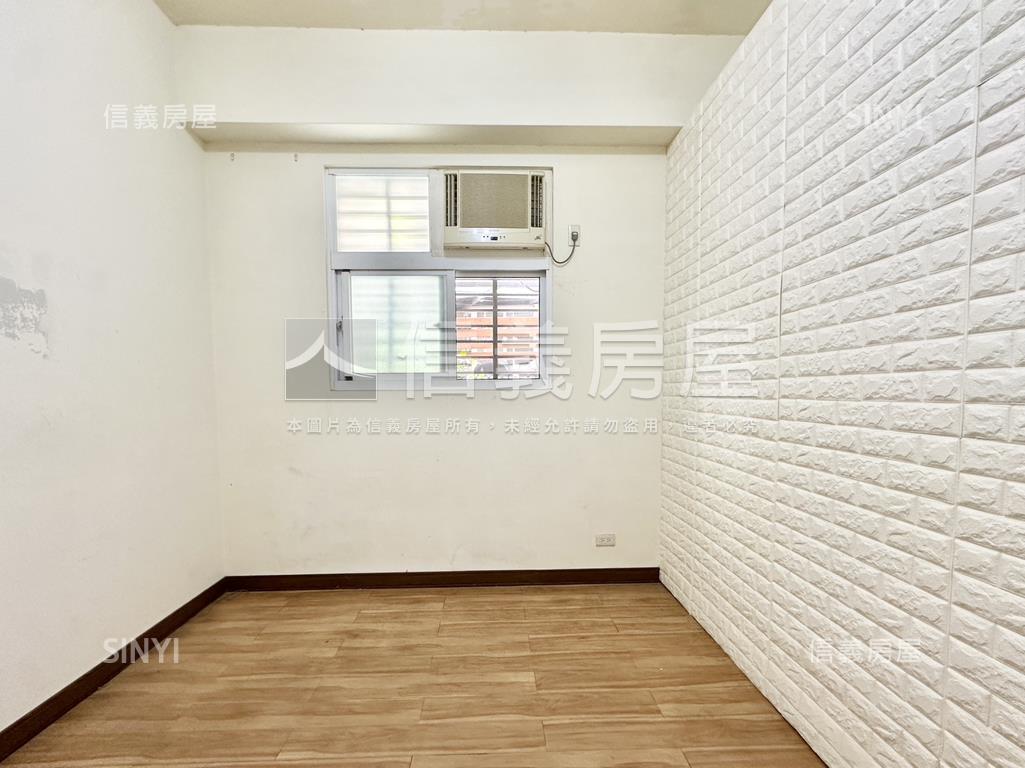 頂溪捷運邊間一樓房屋室內格局與周邊環境