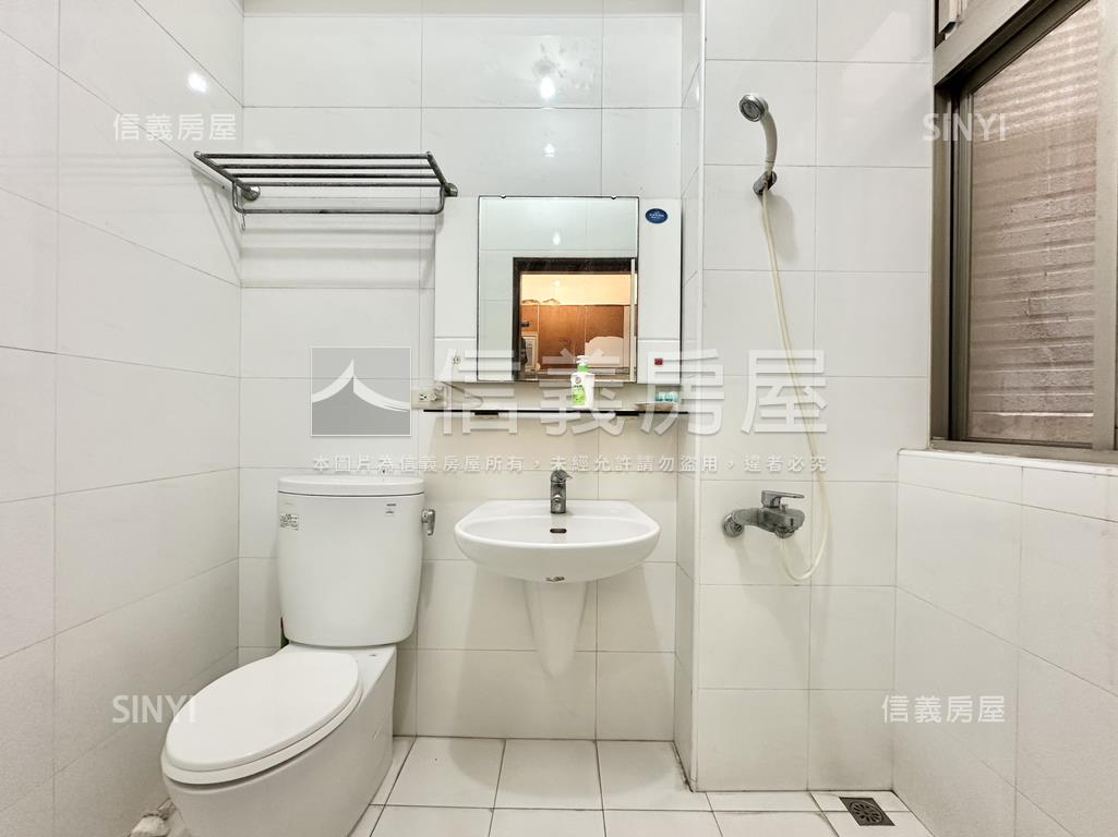 頂溪捷運邊間一樓房屋室內格局與周邊環境