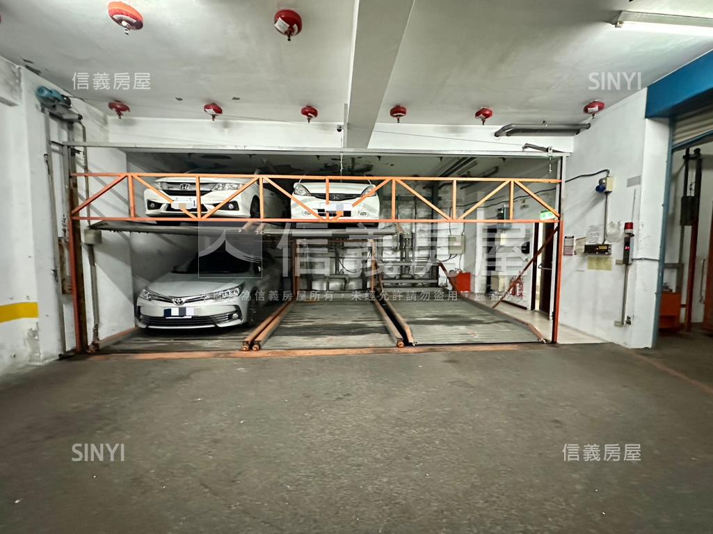 頂溪捷運邊間一樓房屋室內格局與周邊環境