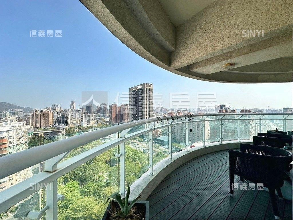 近巨蛋景觀高樓雙車豪邸房屋室內格局與周邊環境
