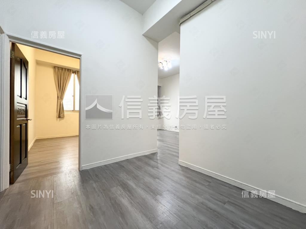 Ａ６泰山貴和站旁電梯大樓房屋室內格局與周邊環境