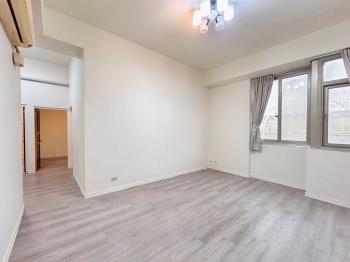 Ａ６泰山貴和站旁電梯大樓