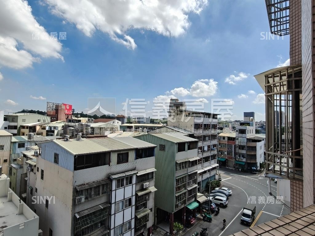 柏克萊花園廣場三房平車房屋室內格局與周邊環境