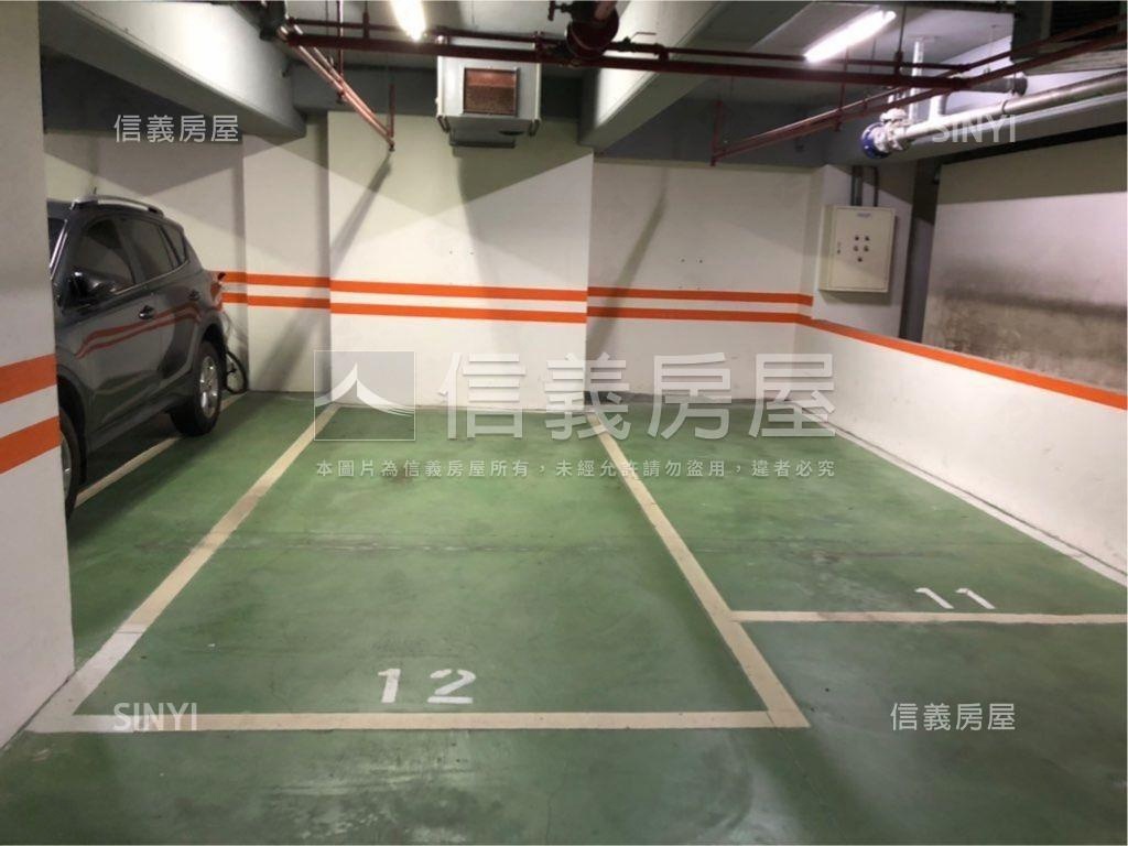 摩宿挑高低總價套房＋車位房屋室內格局與周邊環境