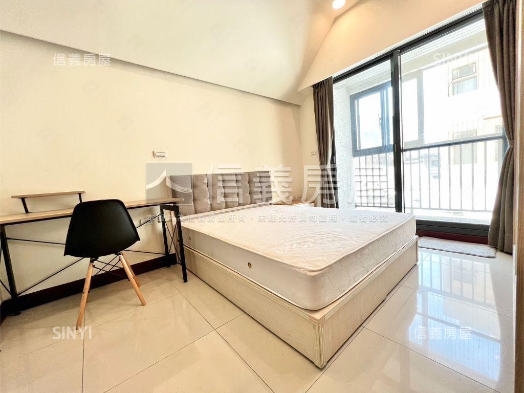 專任江山朵夫三房車位房屋室內格局與周邊環境