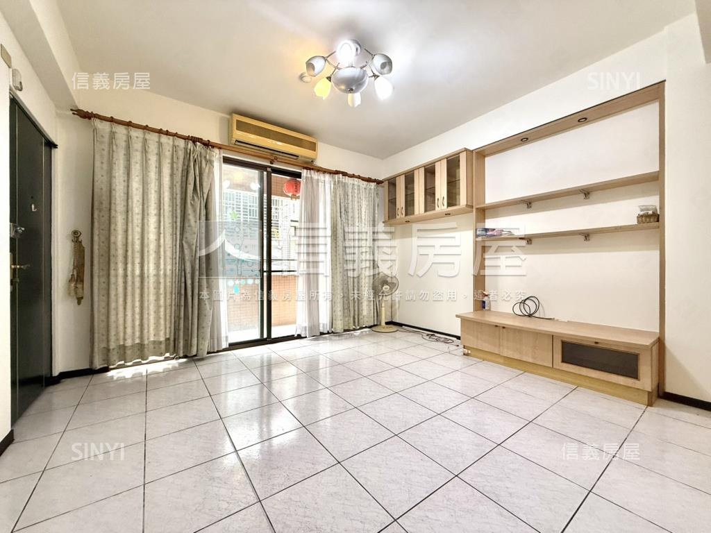 近捷運公園邊間稀有三房房屋室內格局與周邊環境