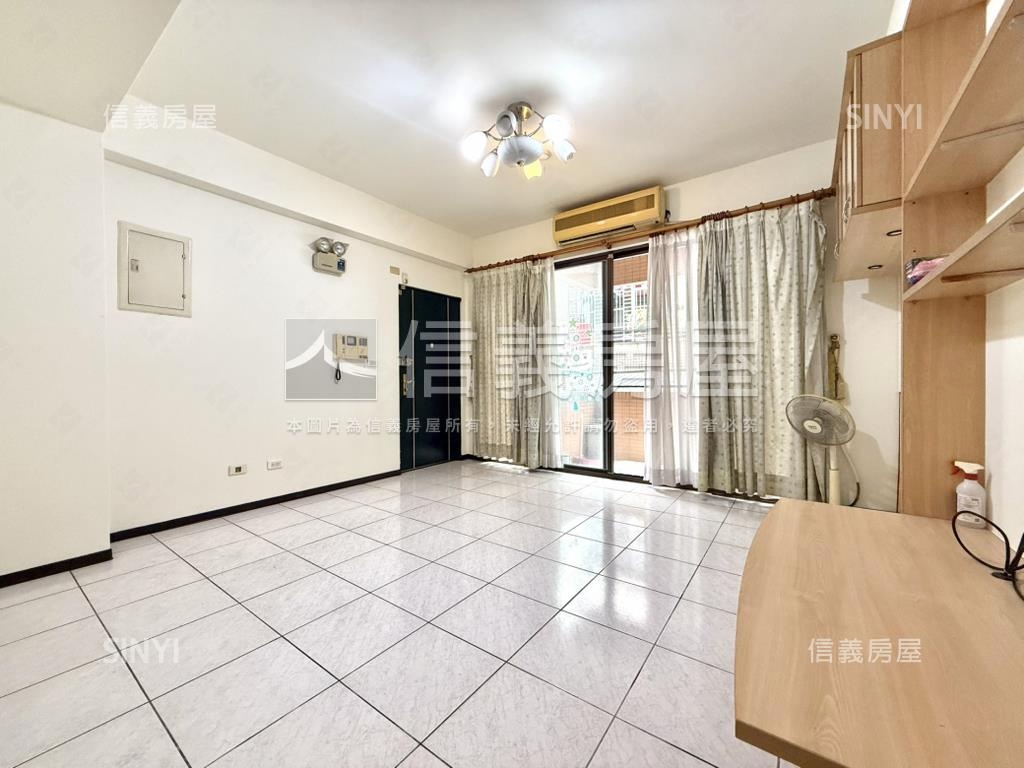 近捷運公園邊間稀有三房房屋室內格局與周邊環境