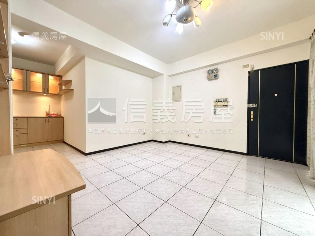 近捷運公園邊間稀有三房房屋室內格局與周邊環境