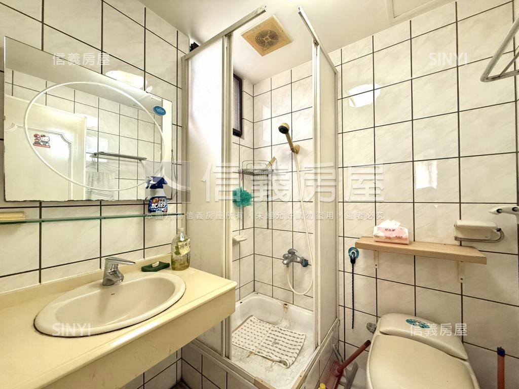 近捷運公園邊間稀有三房房屋室內格局與周邊環境