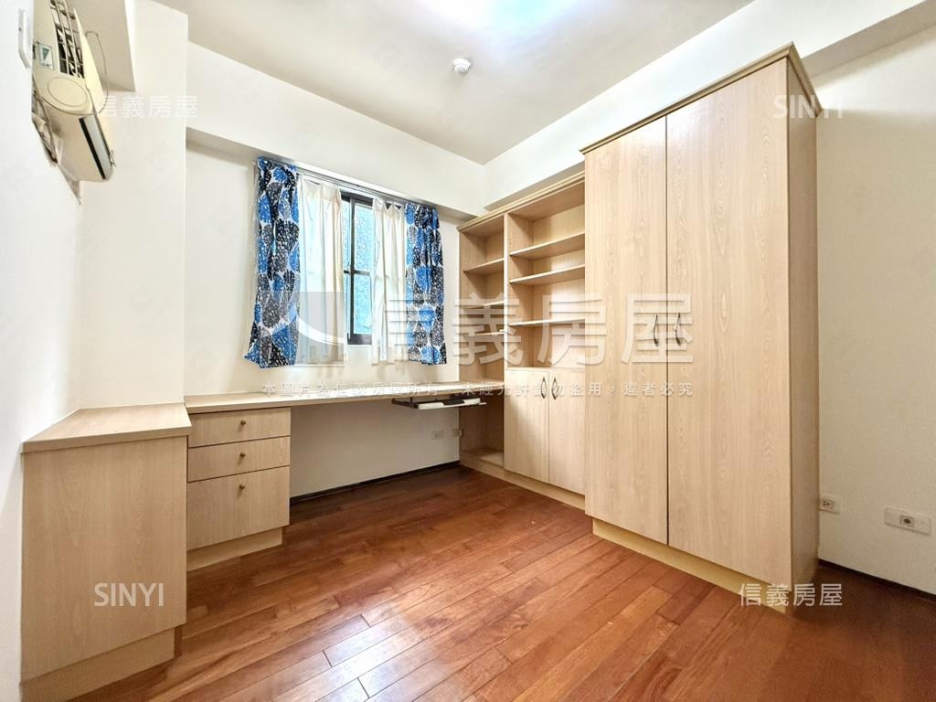 近捷運公園邊間稀有三房房屋室內格局與周邊環境