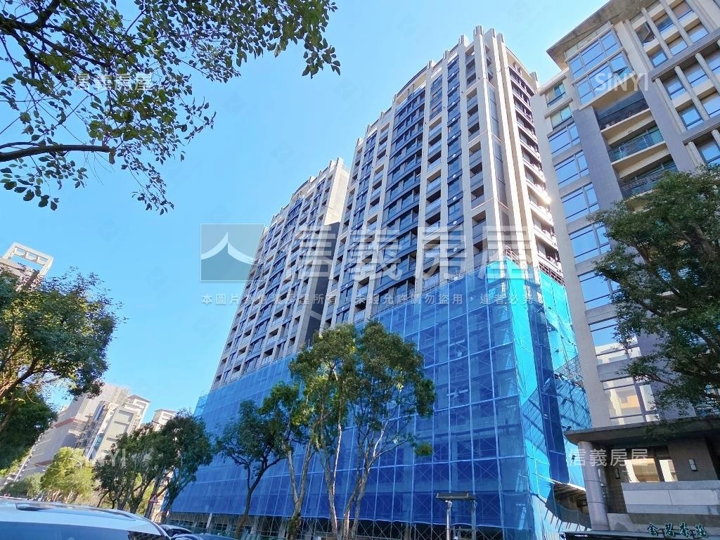 璽來登日朗２房２衛房屋室內格局與周邊環境