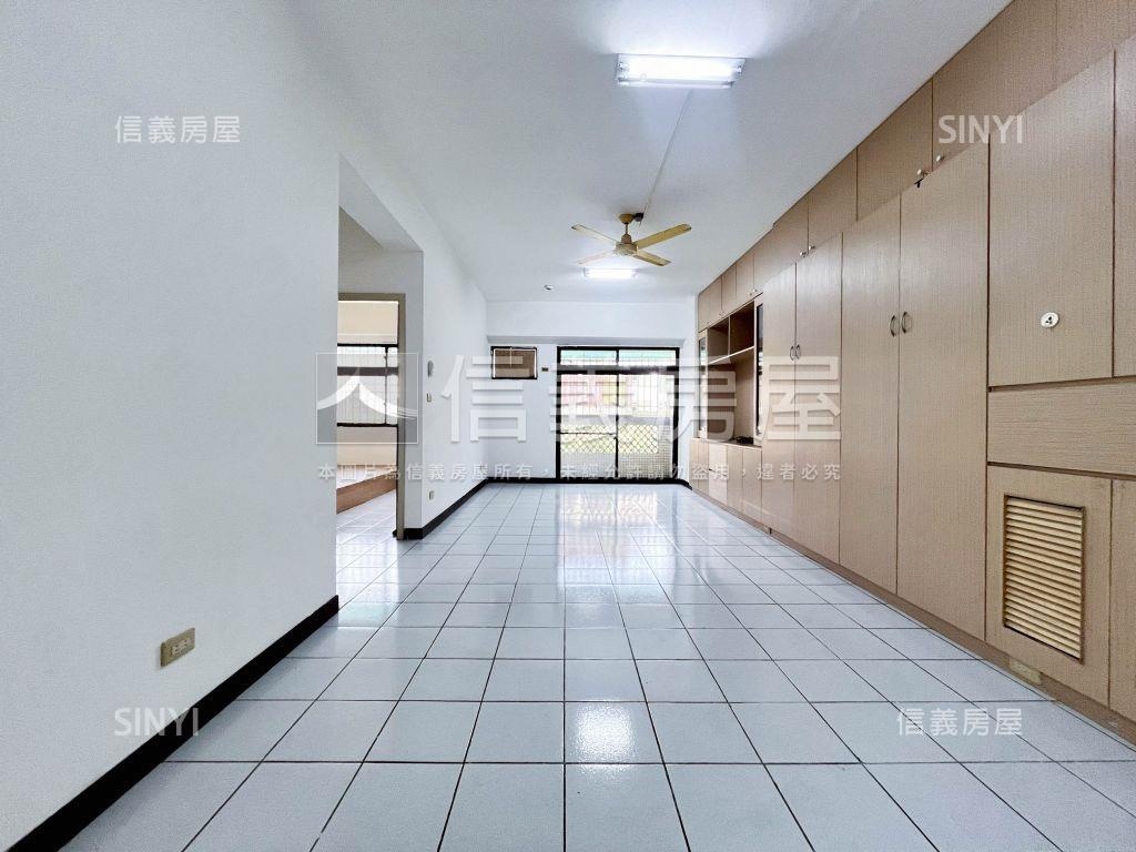 急售！首購兩房出價談！房屋室內格局與周邊環境