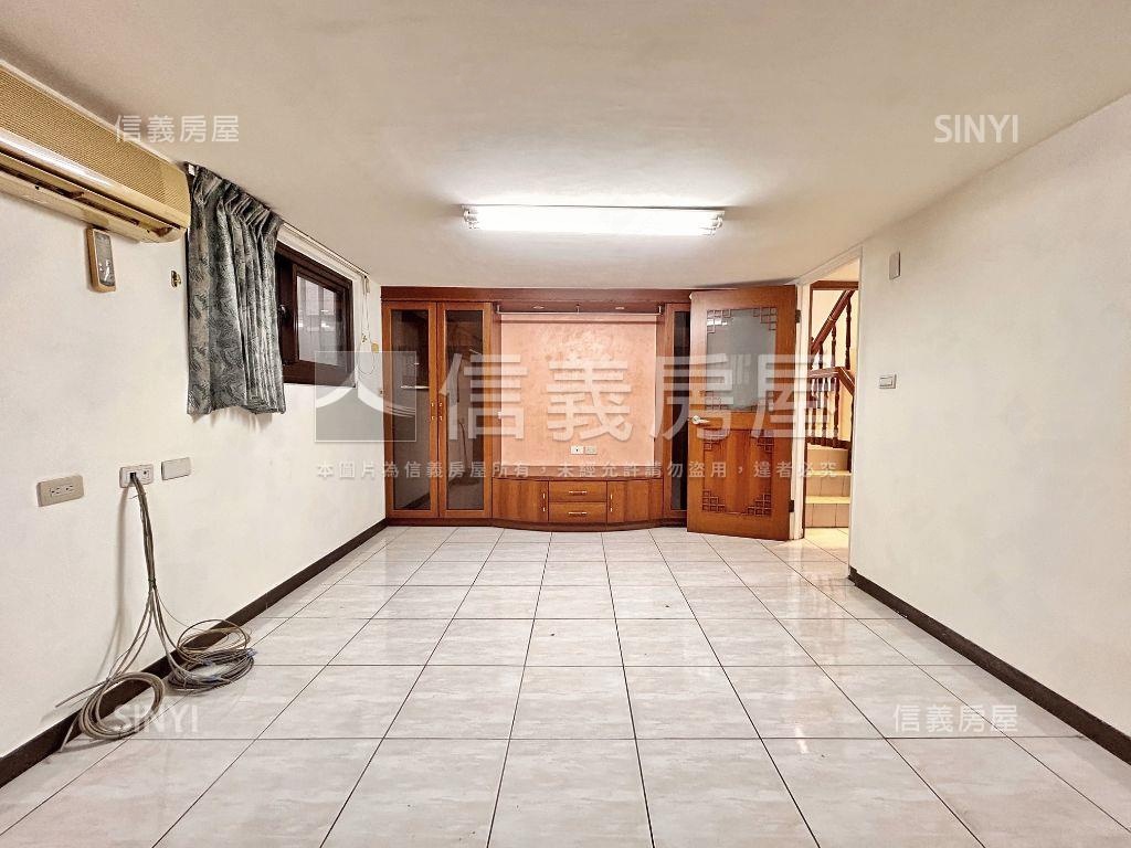 新東京三代同堂含車位房屋室內格局與周邊環境