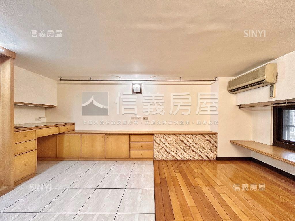 新東京三代同堂含車位房屋室內格局與周邊環境