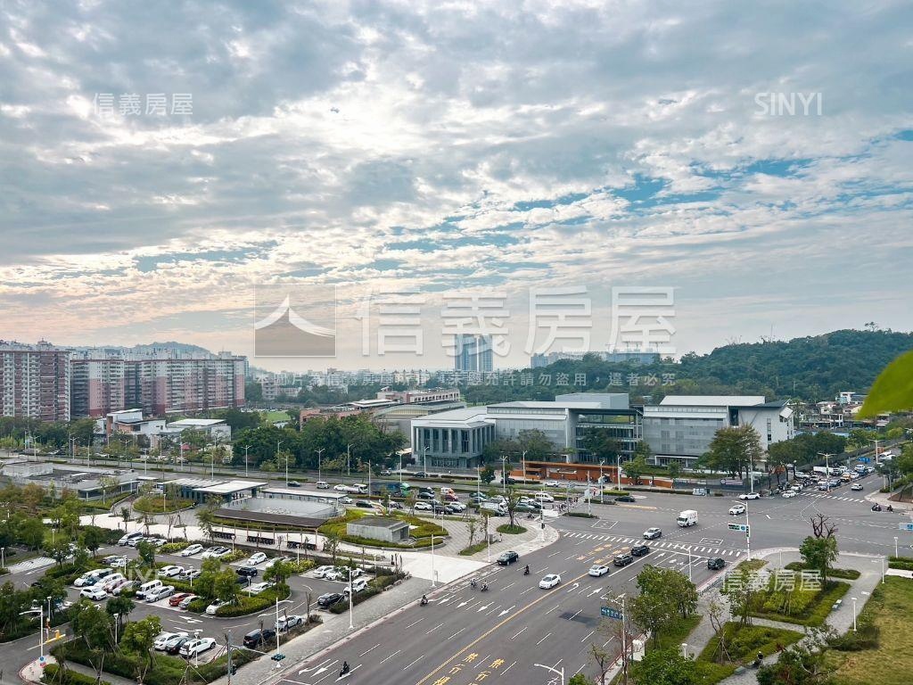 文蓮苑校園景高樓三房平車房屋室內格局與周邊環境