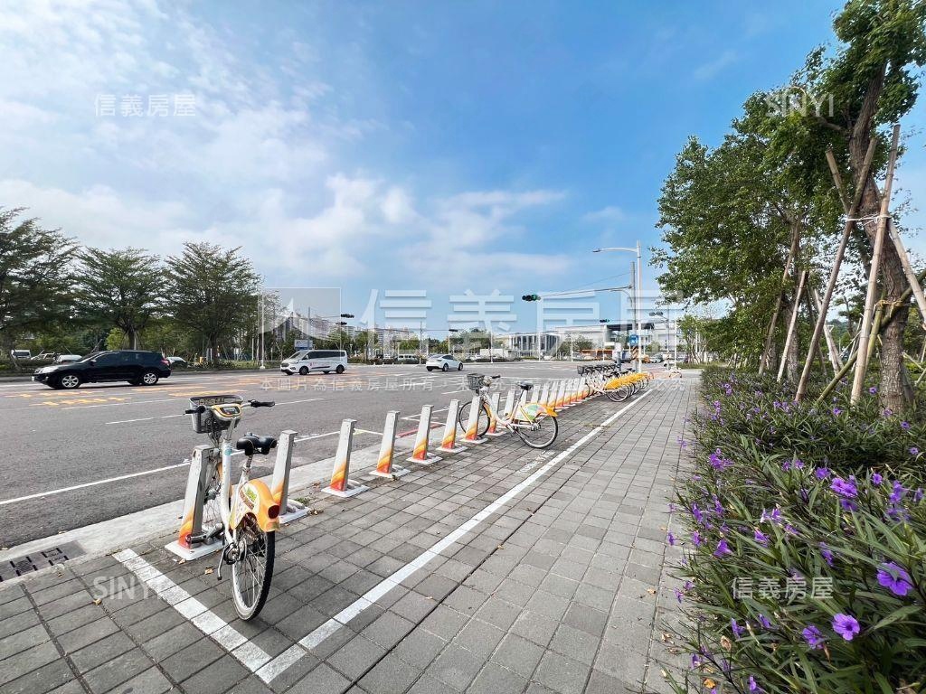 文蓮苑校園景高樓三房平車房屋室內格局與周邊環境