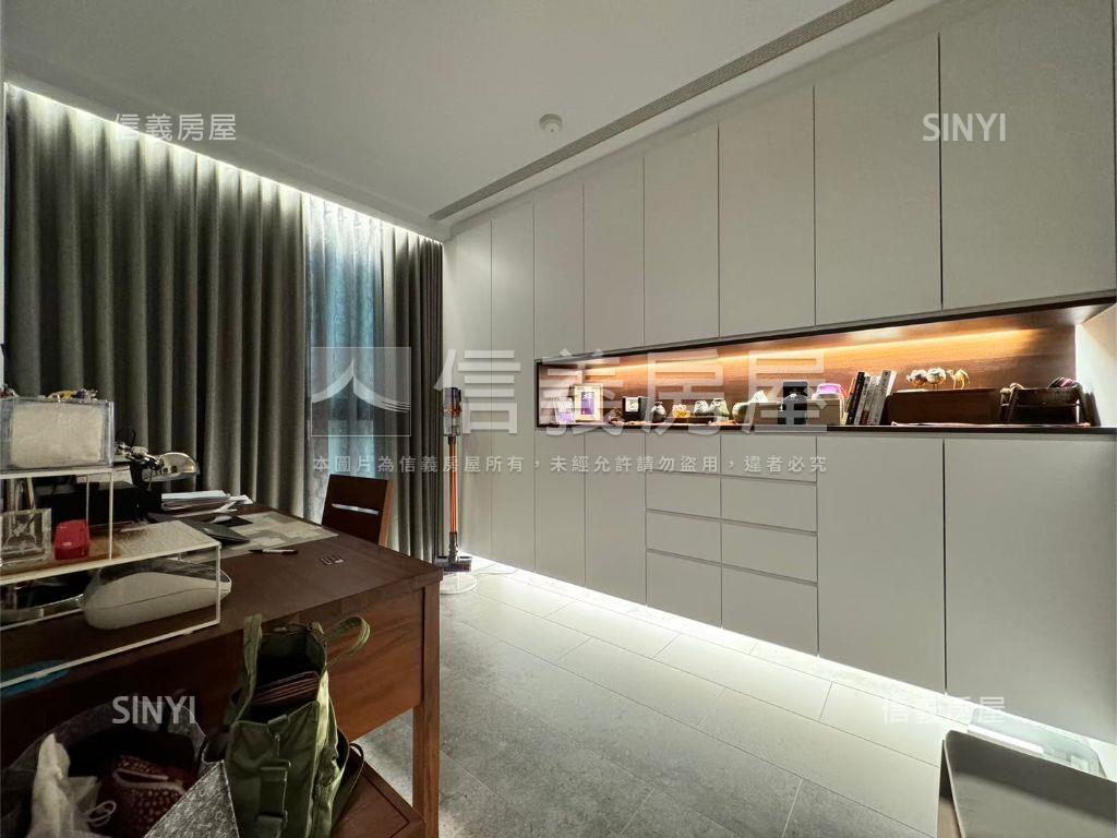 麗寶青年時代三房雙車位房屋室內格局與周邊環境