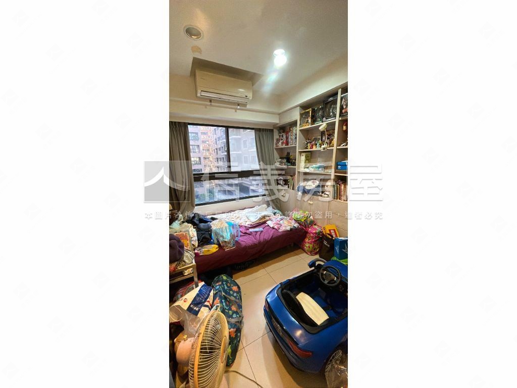 新北歐漂亮兩房車位房屋室內格局與周邊環境