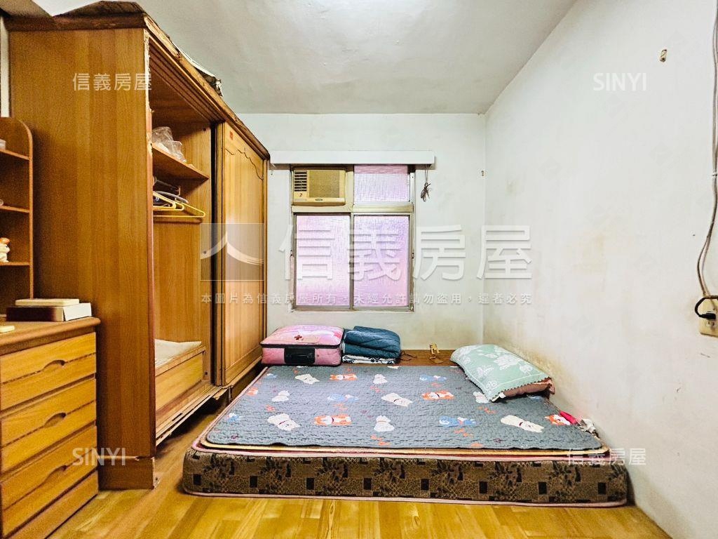 生活在三樓。靜巷的好光景房屋室內格局與周邊環境