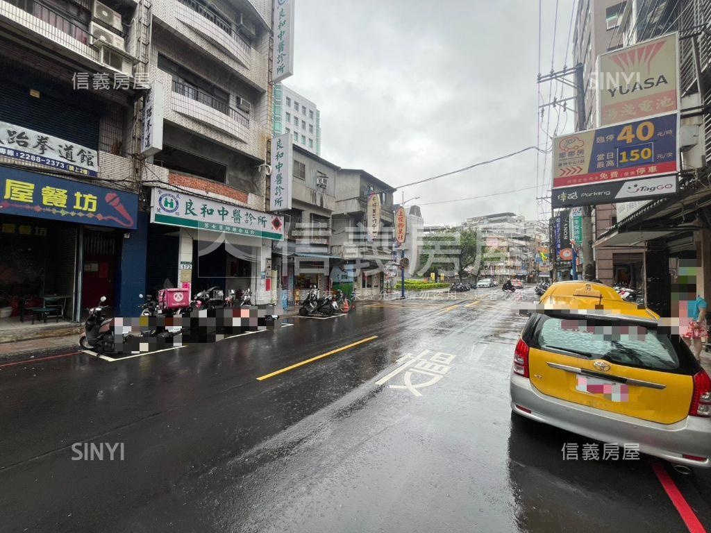 生活在三樓。靜巷的好光景房屋室內格局與周邊環境