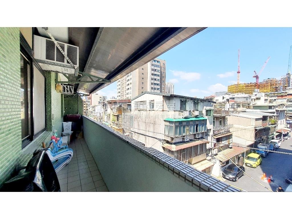 捷運靜巷三面採光雅居房屋室內格局與周邊環境
