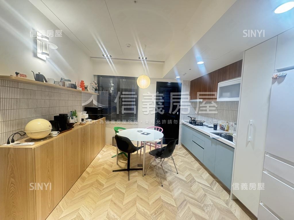 全新裝潢昕上城精美兩房房屋室內格局與周邊環境