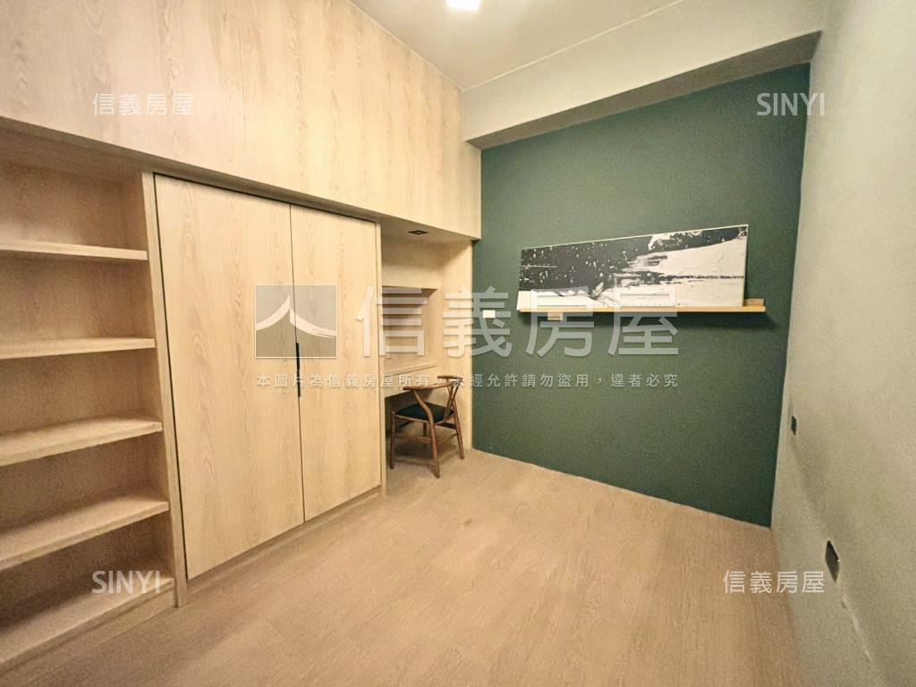 新青安微笑雲品看山景房屋室內格局與周邊環境