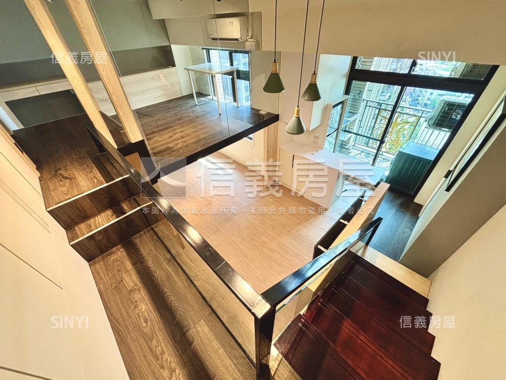 新青安微笑雲品看山景房屋室內格局與周邊環境