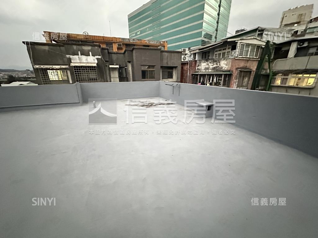 寧靜優質世貿１０１美三房房屋室內格局與周邊環境