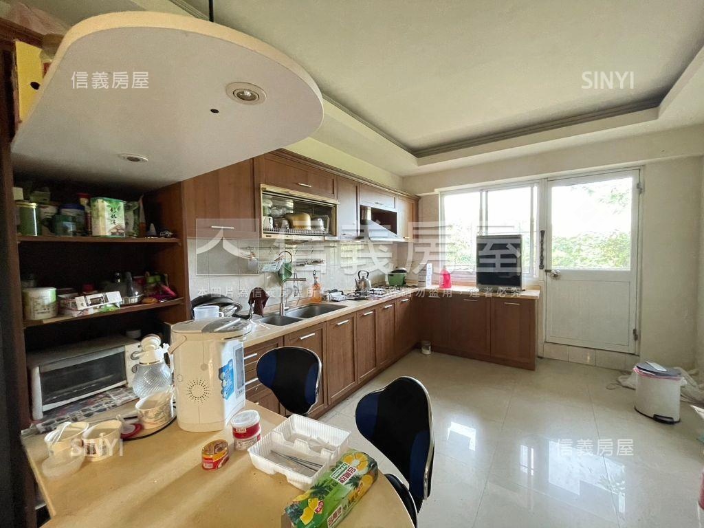 近園區天闊景觀別墅透天房屋室內格局與周邊環境