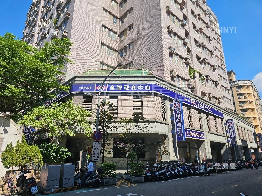 群英會三房車位大空間房屋室內格局與周邊環境