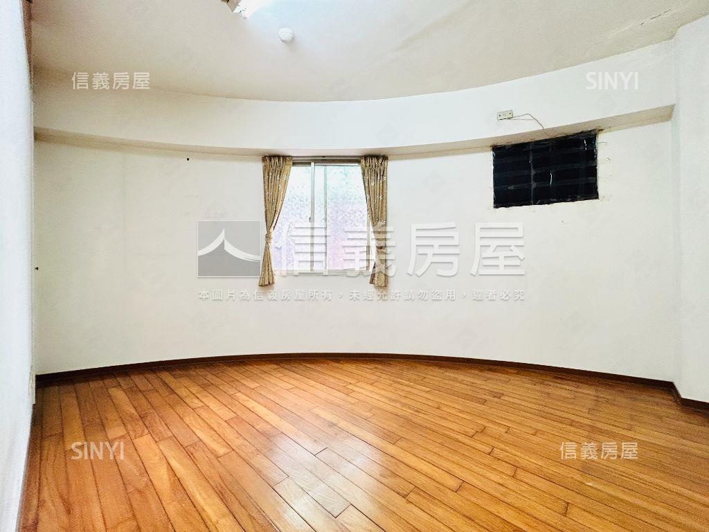 雙捷運‧長安久居電梯大宅房屋室內格局與周邊環境