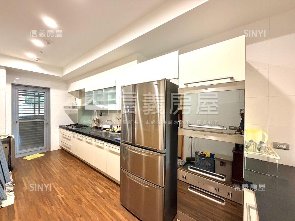 科工館首排三面採光三平車房屋室內格局與周邊環境