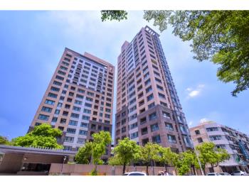 科工館首排三面採光三平車