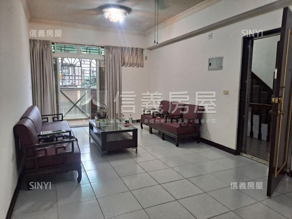 萬壽路華廈看這間房屋室內格局與周邊環境
