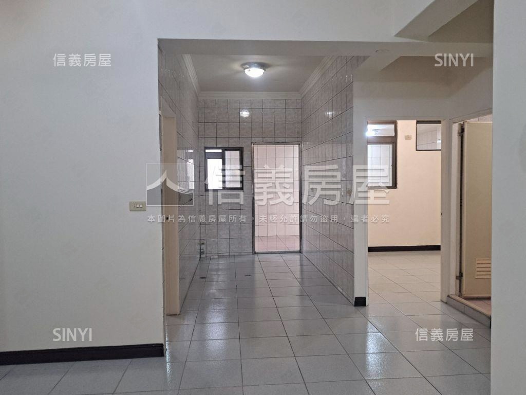 萬壽路華廈看這間房屋室內格局與周邊環境