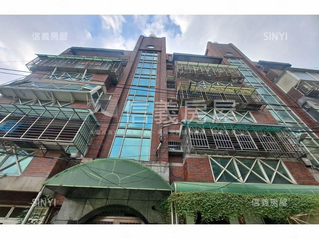 萬壽路華廈看這間房屋室內格局與周邊環境