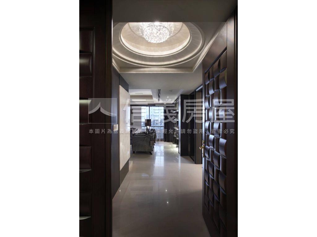 八期海悅朝南合併戶三平車房屋室內格局與周邊環境