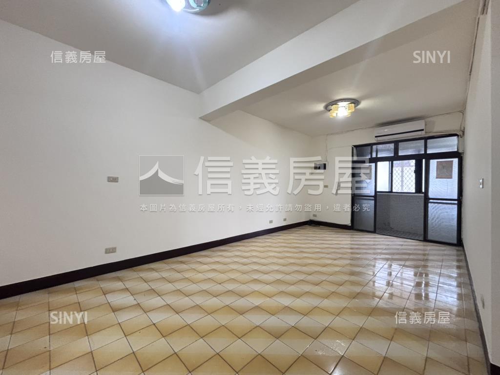 近捷運機能成功靜巷三房房屋室內格局與周邊環境