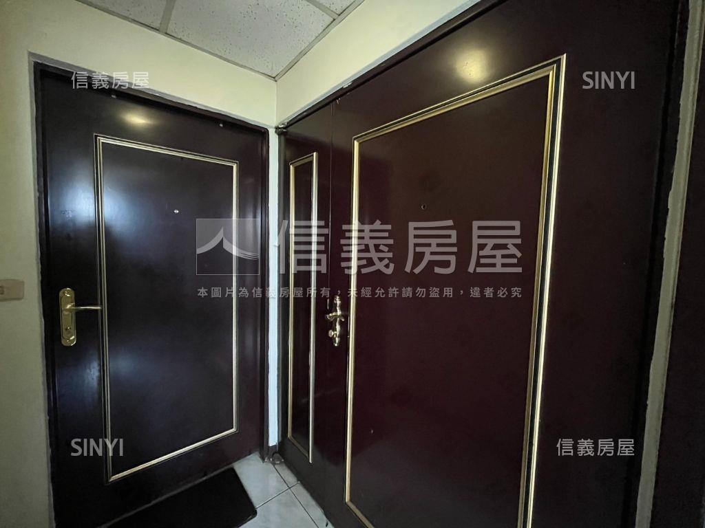 走路大潤發龐畢度邊間套房房屋室內格局與周邊環境