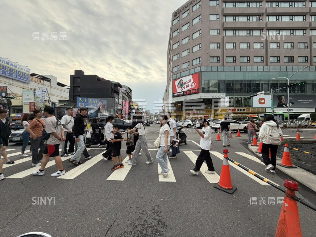 正一中商圈大面寬金雞母房屋室內格局與周邊環境