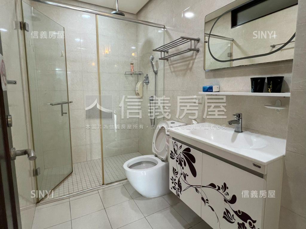 觀光城區歐風電梯店住房屋室內格局與周邊環境