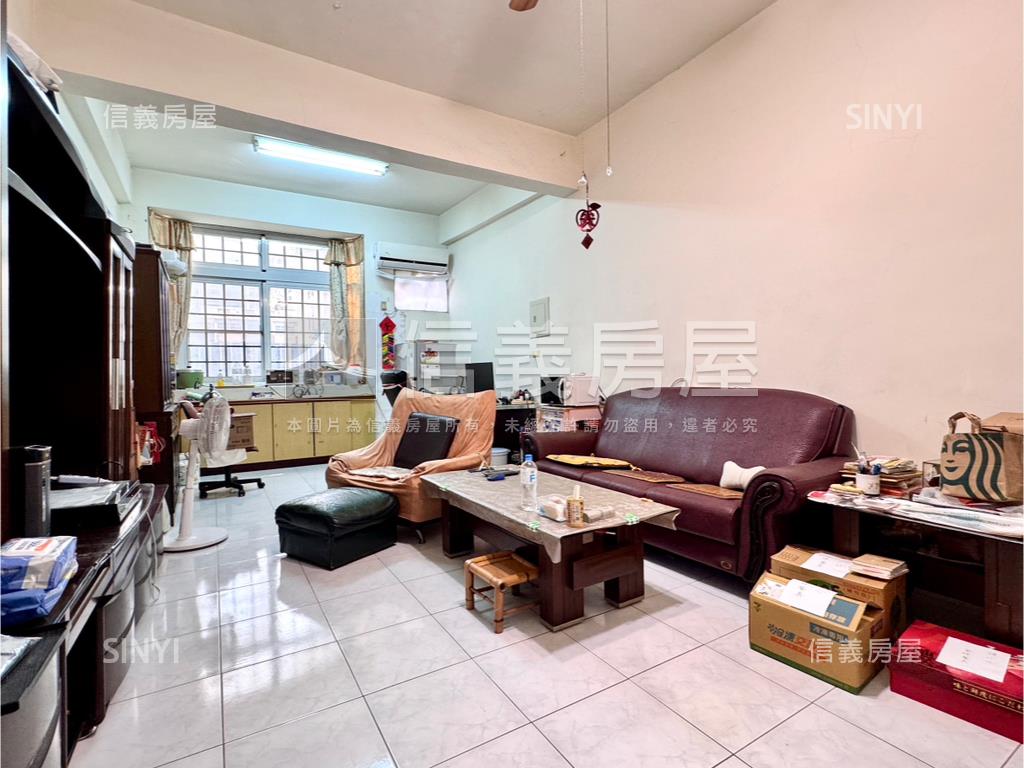 近巨蛋黃金地段活巷透店房屋室內格局與周邊環境