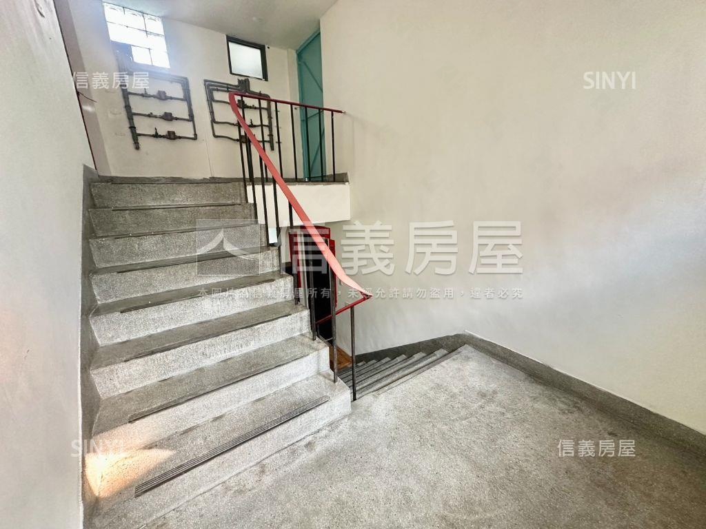 西屯誠售低總價物件房屋室內格局與周邊環境
