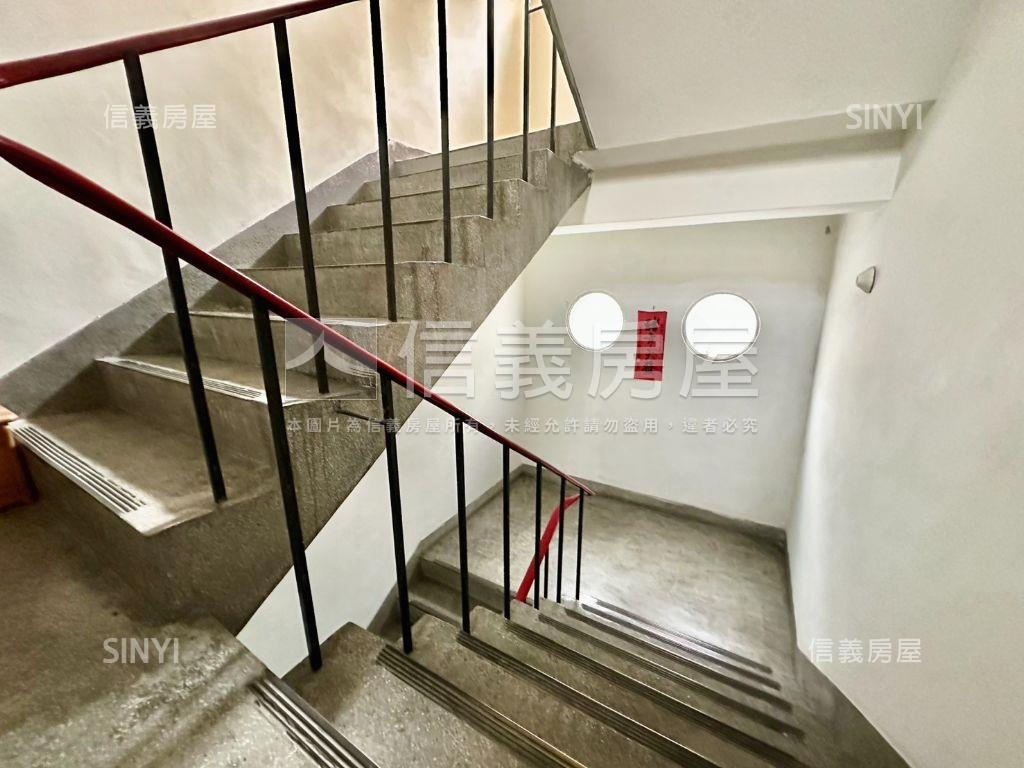 西屯誠售低總價物件房屋室內格局與周邊環境
