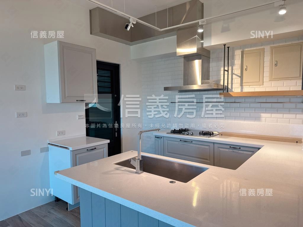 環球市稀有住宅戶雙平車房屋室內格局與周邊環境