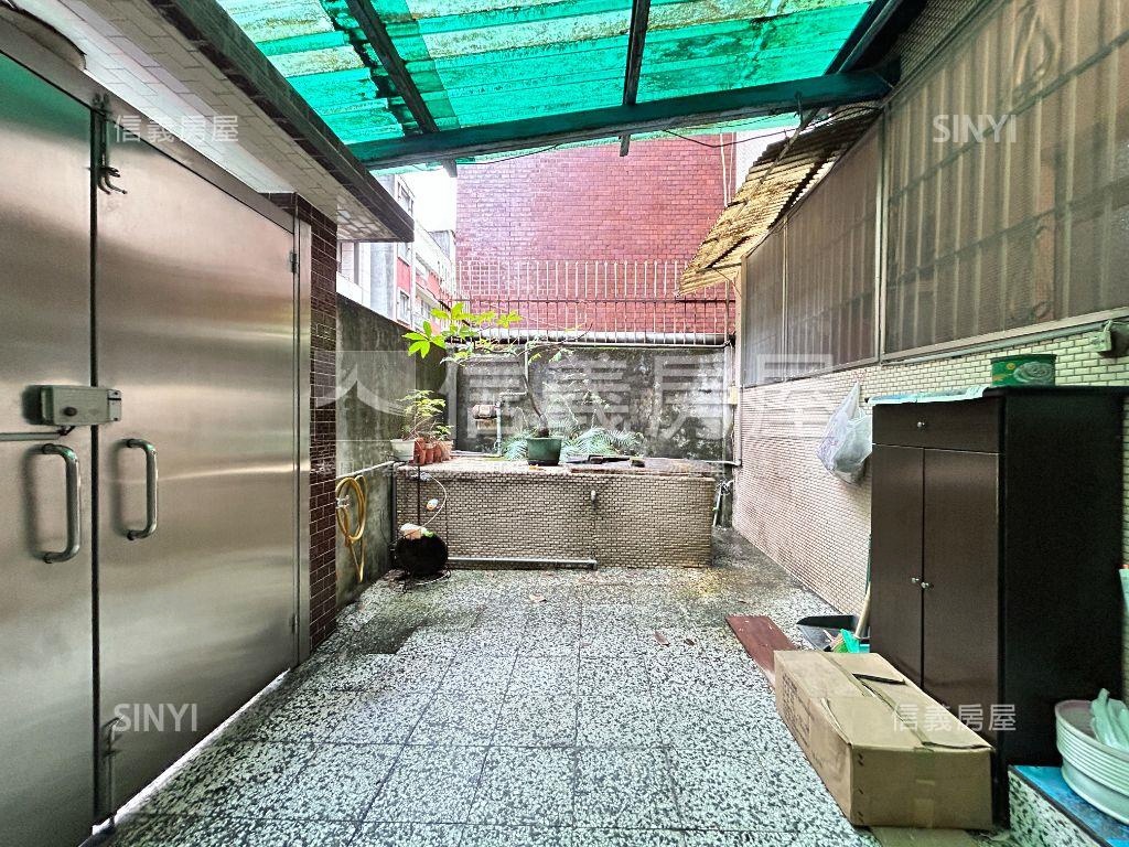 森林公園一樓房屋室內格局與周邊環境