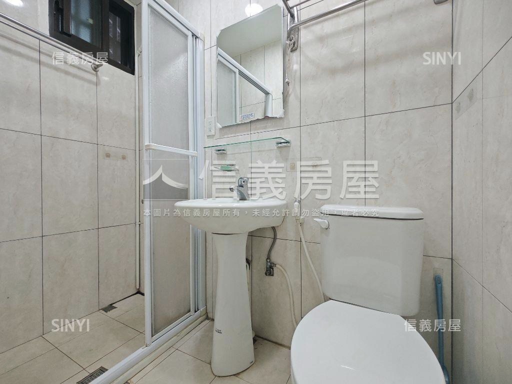 永和稀有獨棟臨路透天房屋室內格局與周邊環境