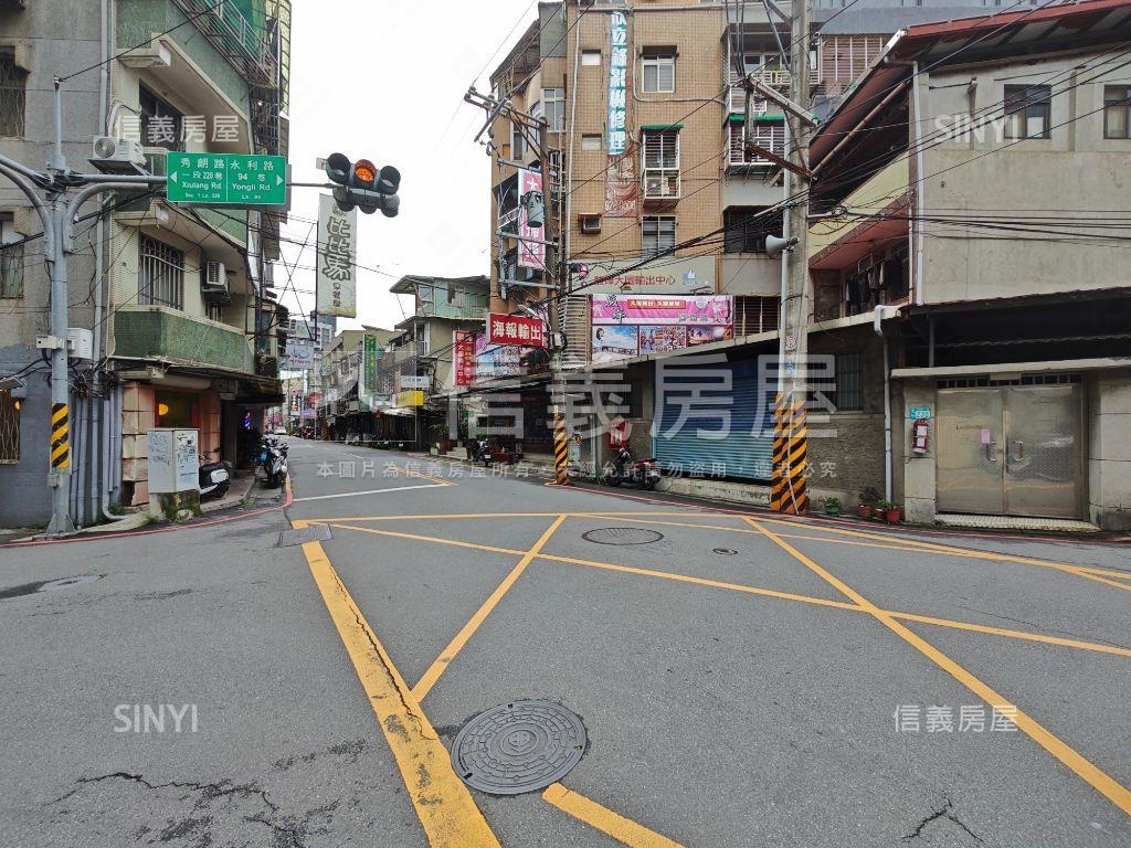 永和稀有獨棟臨路透天房屋室內格局與周邊環境