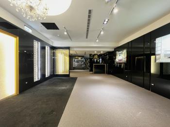 四號公園‧挑高樓中樓店面